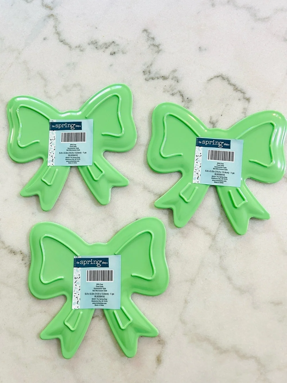 3 Bow Plates The Spring Shop Green Bow Plate- Party Bow Tray -Bow Dishes-NEW